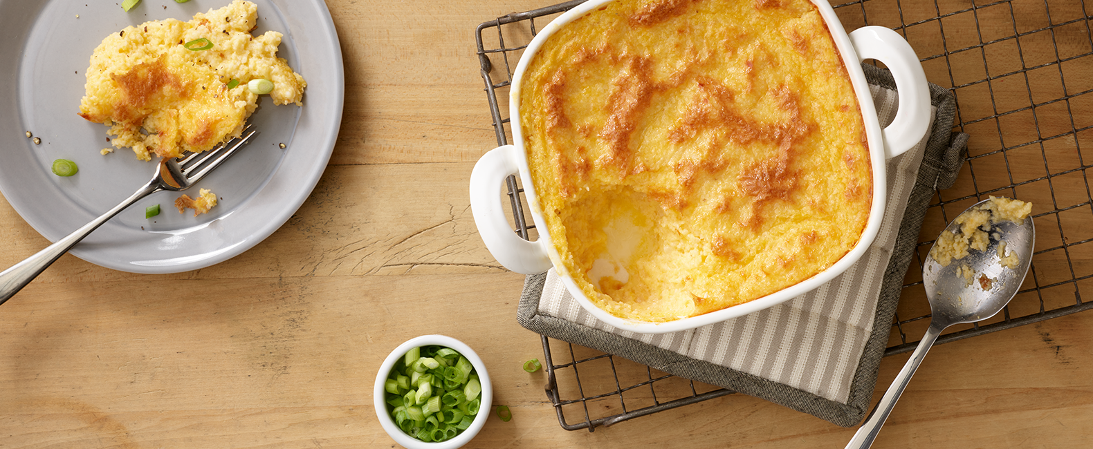 Baked Cheese Garlic Grits Recipe | Quaker Oats