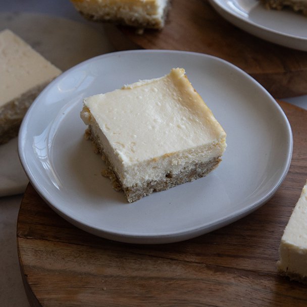 Easy Rum Oatmeal Cheesecake Bars